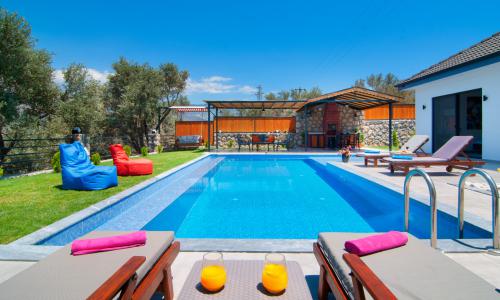 Villa Melo — 8