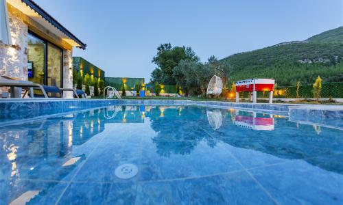 Villa Menesa — 15