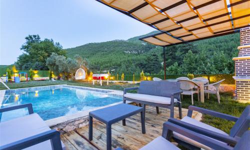 Villa Menesa — 4