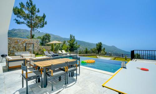 Villa Mercury 9 — 6
