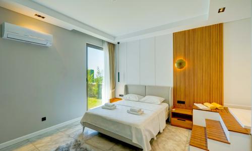 Villa Mercury 9 — 18