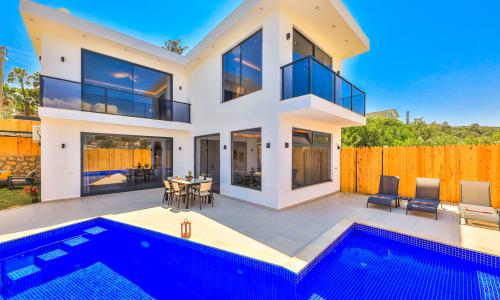 Villa Metaverse — 29