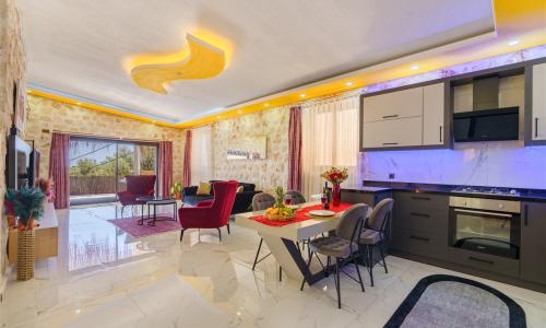 Villa Mira Queen — 28
