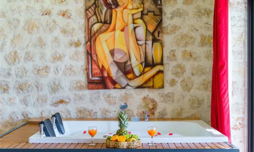Villa Mira Queen — 56