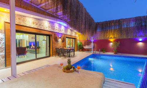 Villa Mira Queen — 21