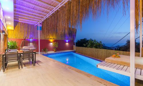 Villa Mira Queen — 23