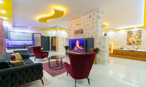 Villa Mira Queen — 35