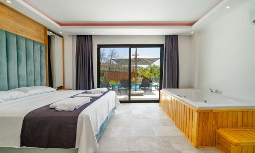 Villa Mira Trio 2 — 64