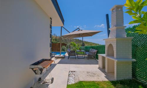 Villa Mira Trio 2 — 18