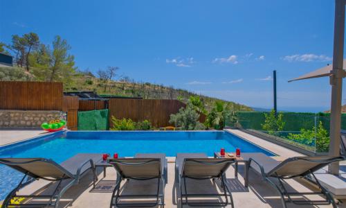 Villa Mira Trio 2 — 20