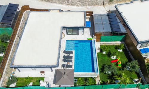 Villa Mira Trio 2 — 31