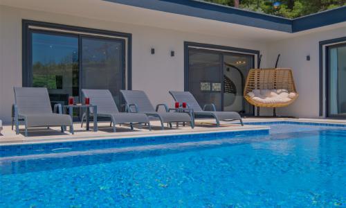 Villa Mira Trio 2 — 29