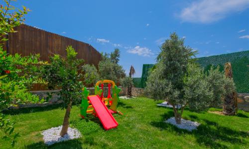 Villa Mira Trio 2 — 33