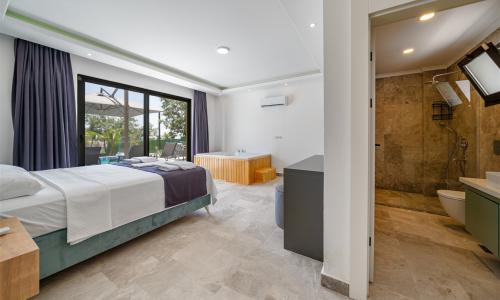 Villa Mira Trio 2 — 56