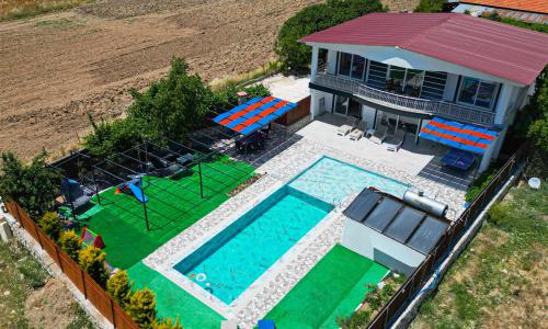 Villa Miranda — 79