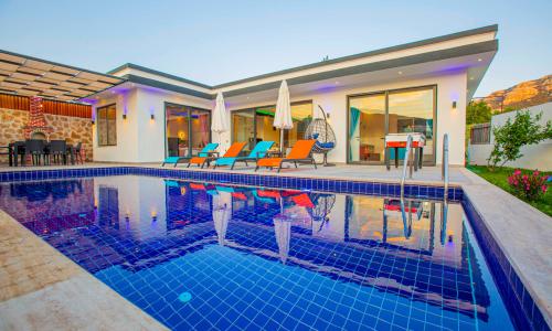 Villa Monica 2 — 10