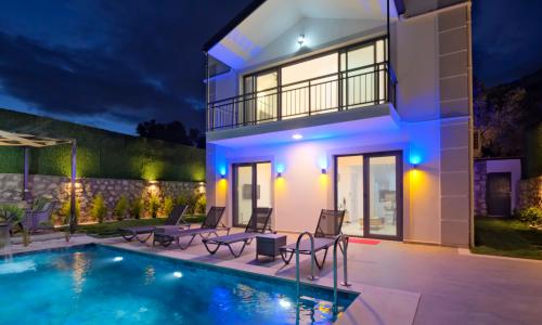 Villa Montana Kirme Duo — 2