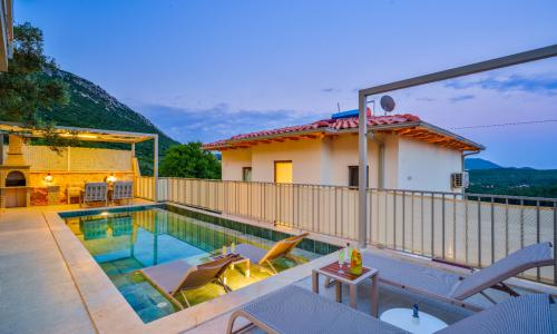 Villa Monteluna — 19