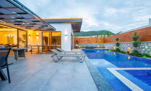 Villa Montenegro — 8