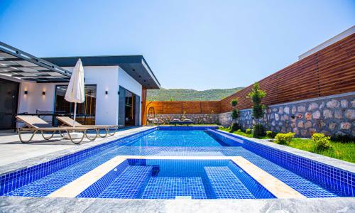 Villa Montenegro — 21