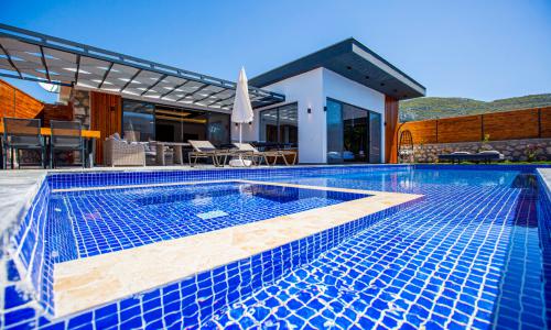Villa Montenegro — 19