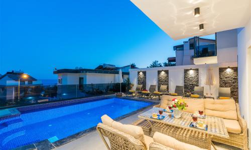 Villa Moon — 3