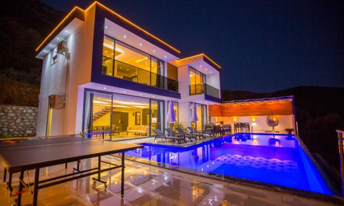 Villa Mustang — 2