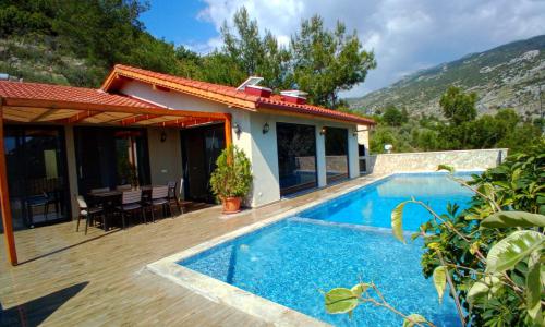 Villa Myra — 1