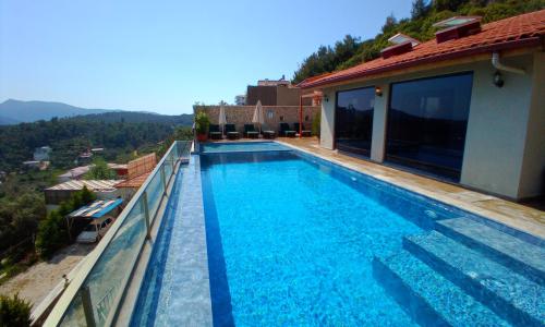 Villa Myra — 13