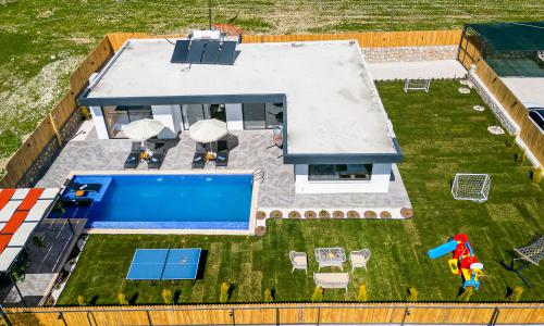 Villa Nazeren — 69