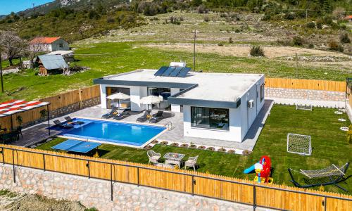 Villa Nazeren — 72