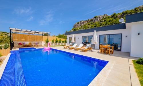 Villa Neco Doğu — 5