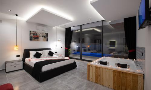 Villa Neon — 72