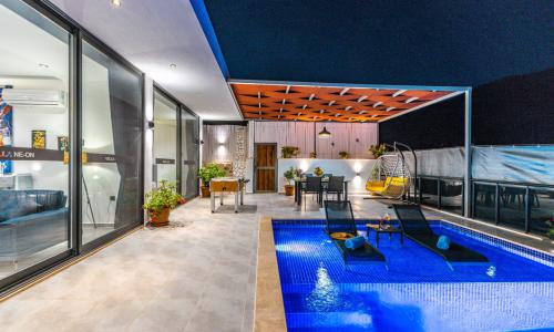 Villa Neon — 12