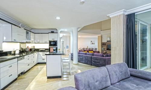 Villa Neptune — 53