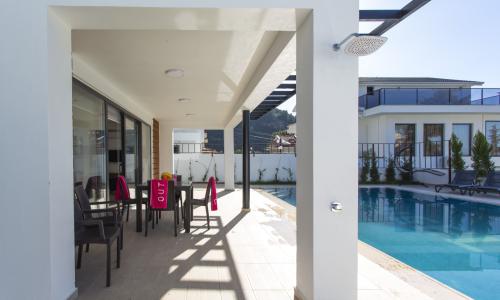 Villa Berzan — 13