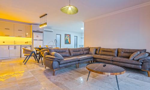Villa Nevra — 43