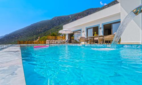 Villa Nevra — 5