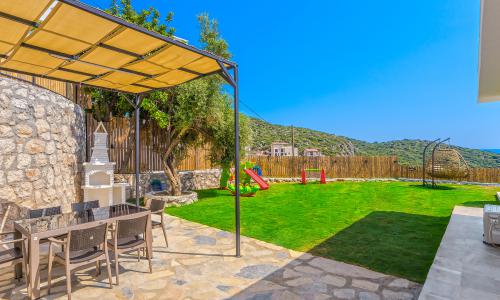 Villa Nevra — 38