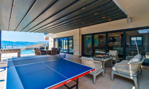 Villa Newcastle — 16