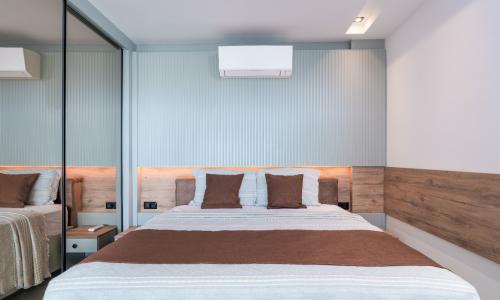 Villa Newcastle — 55