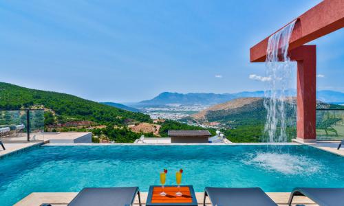 Villa Newcastle — 13