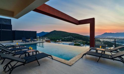 Villa Newcastle — 26