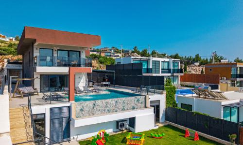 Villa Newcastle — 2