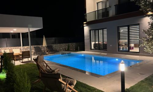Villa Note 5 — 38