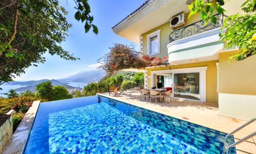 Villa Noyan — 4