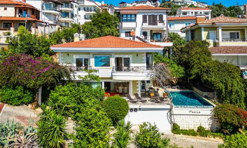 Villa Noyan — 40