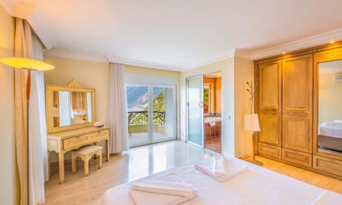 Villa Noyan — 44