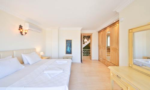 Villa Noyan — 47