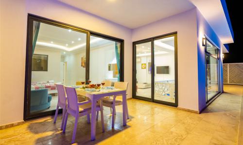 Villa Nur — 32
